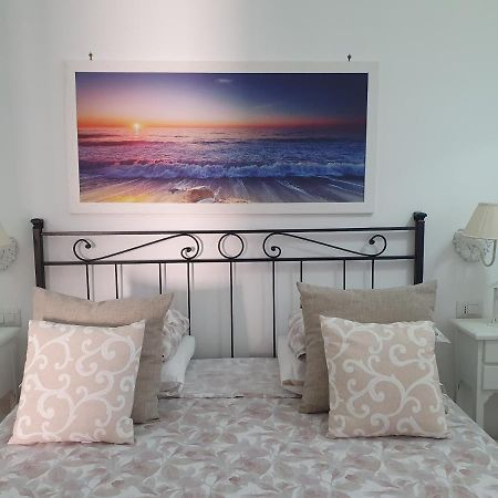 Guest House Al Mare チビタベッキア エクステリア 写真
