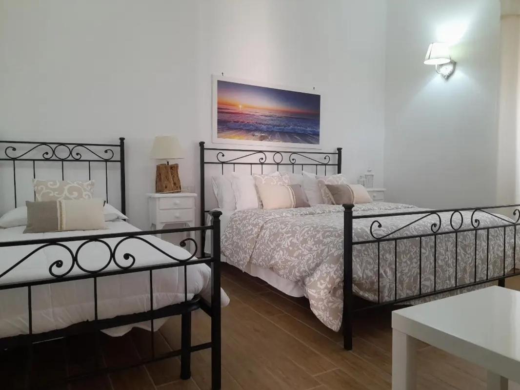 Guest House Al Mare チビタベッキア エクステリア 写真
