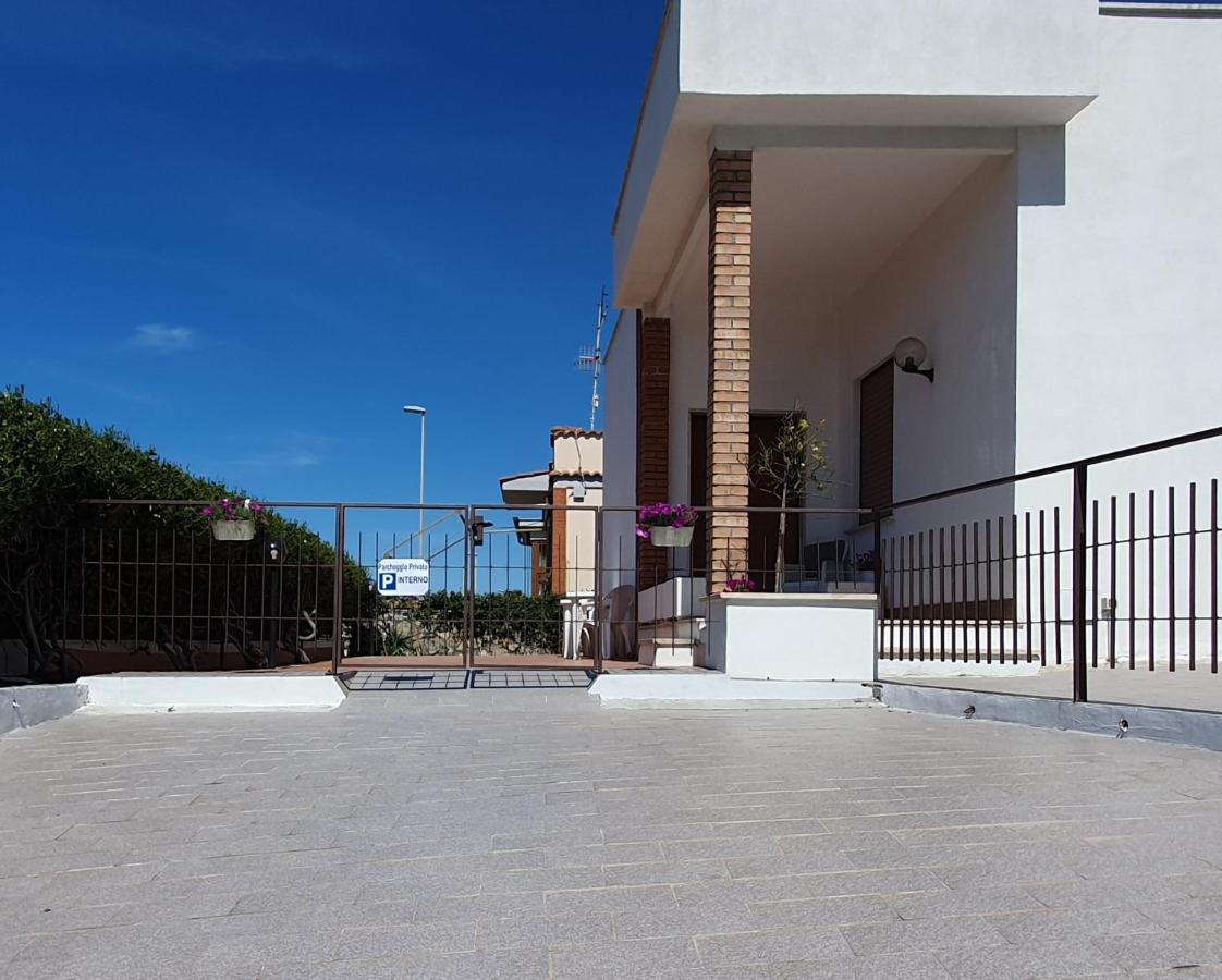 Guest House Al Mare チビタベッキア エクステリア 写真