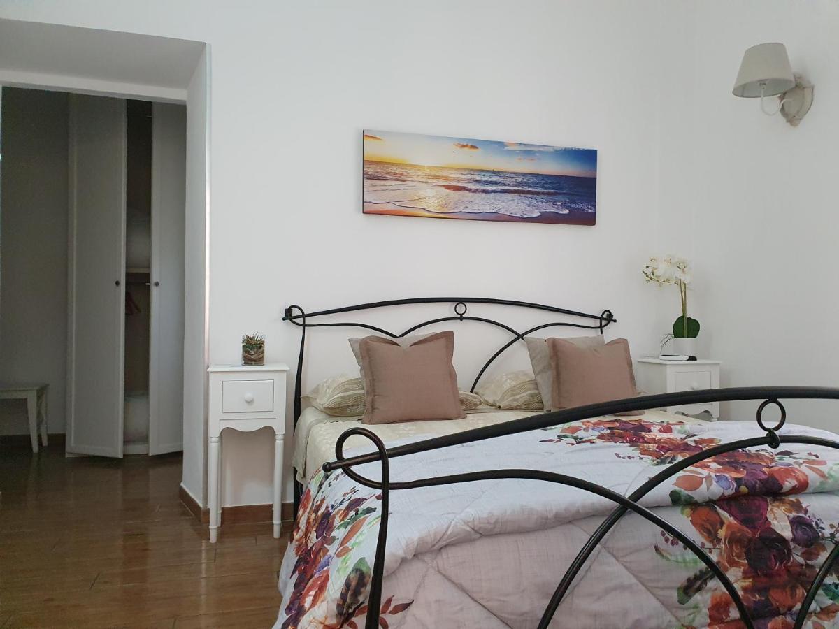 Guest House Al Mare チビタベッキア エクステリア 写真